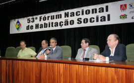 Programas são apresentados no segundo dia do Fórum Nacional de Habitação