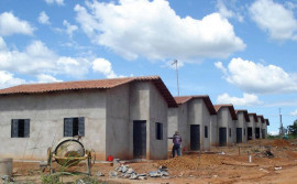 Governo retoma obras em Peixe e São Salvador