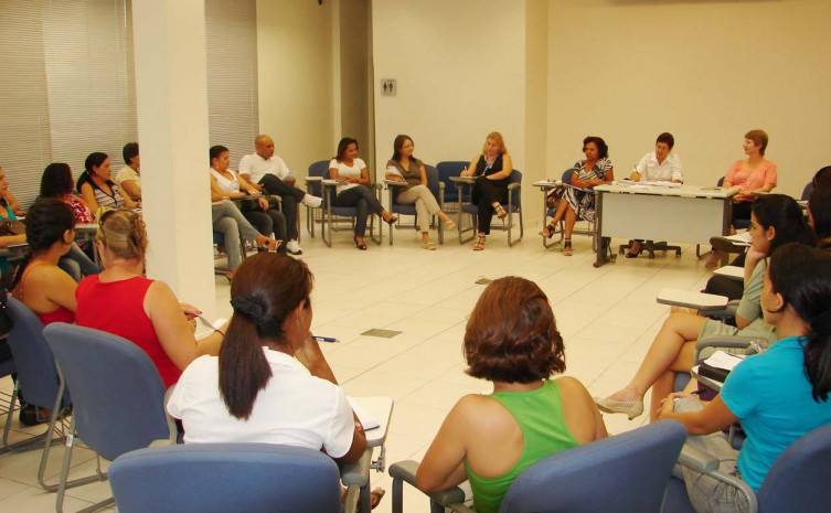 Reunião entre técnicos da Sehab e da CAIXA integrou as equipes, que debateram o andamento dos projetos de habitação