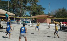 Movimento na praia de Itacajá aumenta com o projeto “Esporte é a Nossa Praia”