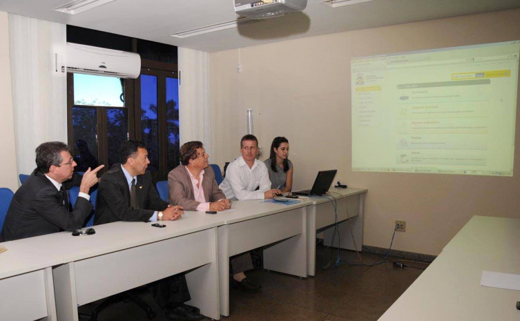 A estrutura do site está praticamente pronta, restando apenas alguns ajustes para o conhecimento do governador Siqueira Campos