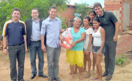 Igeprev participa de doação de alimentos no Morada do Sol III, em Palmas