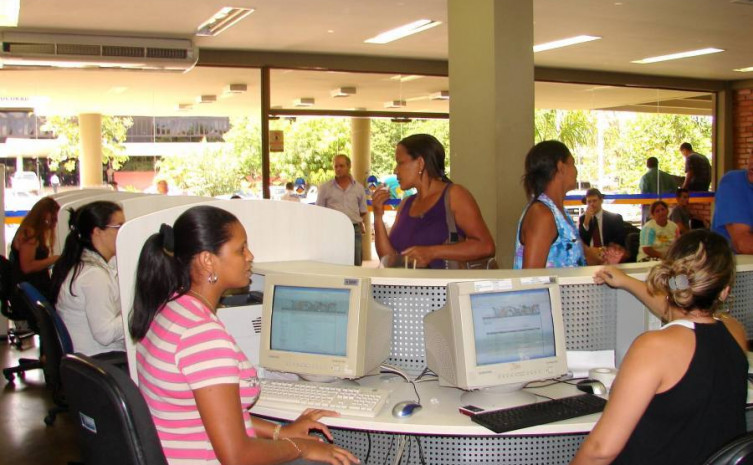 Setor de Atendimento da Sehab registra 100 novos cadastros de famílias interessadas em participar de programas habitacionais