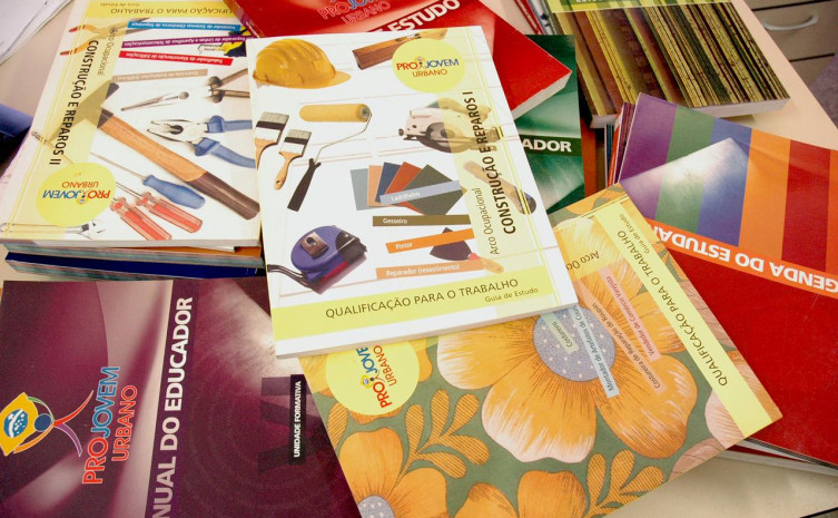 Livros que serão entregues ao sistema prisional do Tocantins