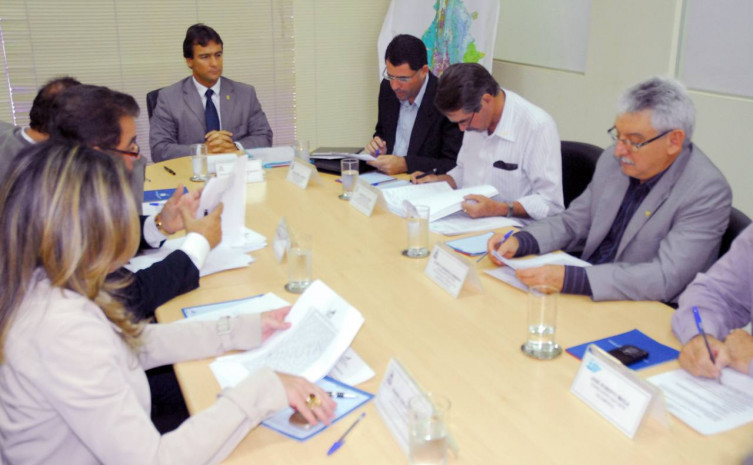 Durante a reunião também foram aprovados investimentos que beneficiam a comunidade através de grandes empreendimentos do Estado