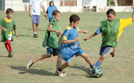Sejuves realiza torneio na Escolinha Nilton Santos