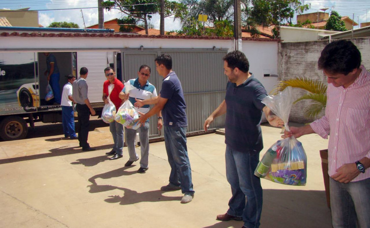 Entrega de doações arrecadas durante a 5° edição do “Natal Solidário” da Agência de Fomento do Estado do Tocantins na Casa de Recuperação e Reeducação – CRER, em Palmas.