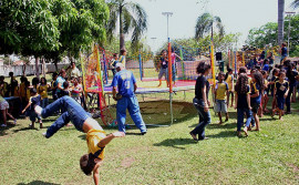 Estudantes comemoram Dia da Criança com festa e brincadeira 
