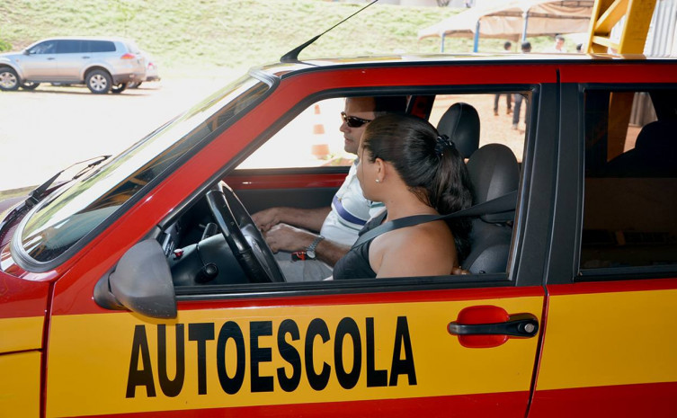 Todos os 128 CFCs do Estado estão em situação de total legalidade de acordo com a resolução 358 do Contran
