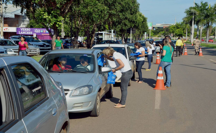 Condutores que passaram pelo local da blitz eram orientados sobre normas de segurança e manutenção preventiva dos veículos