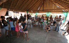 Moradores do povoado Mumbuca iniciam 7ª edição da Festa da Colheita do Capim Dourado