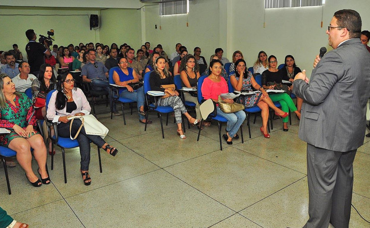 Lançamento do recadastramento dos servidores, ocorrido em setembro, é a primeira etapa de ações para redução de gastos do Poder Executivo