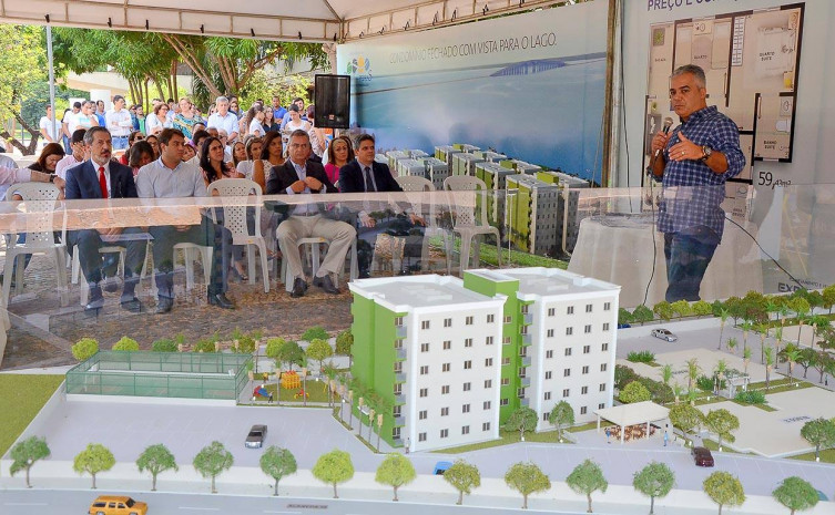 Secretário Aleandro Lacerda destacou a excelente localização do Residencial Retiro das Pedras - Condomínio Esmeralda