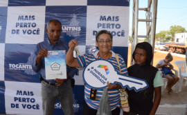 Secretaria de Estado de Desenvolvimento Regional, Urbano e Habitação entrega casas a 250 famílias em Palmas