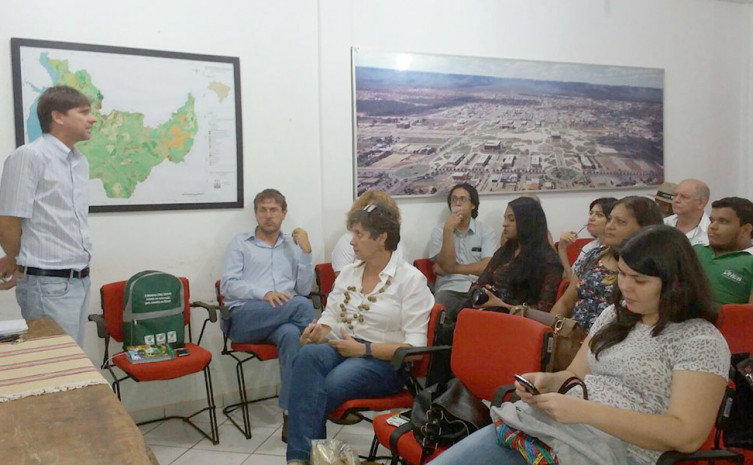 Entre as ações previstas, ficou definida a realização de cursos para produção de alimentos no sistema agroecológico