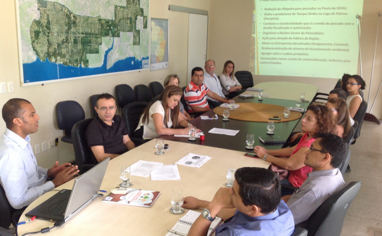 Foram discutidos assuntos envolvendo os setores de piscicultura, ovinocultura e produção de flores tropicais