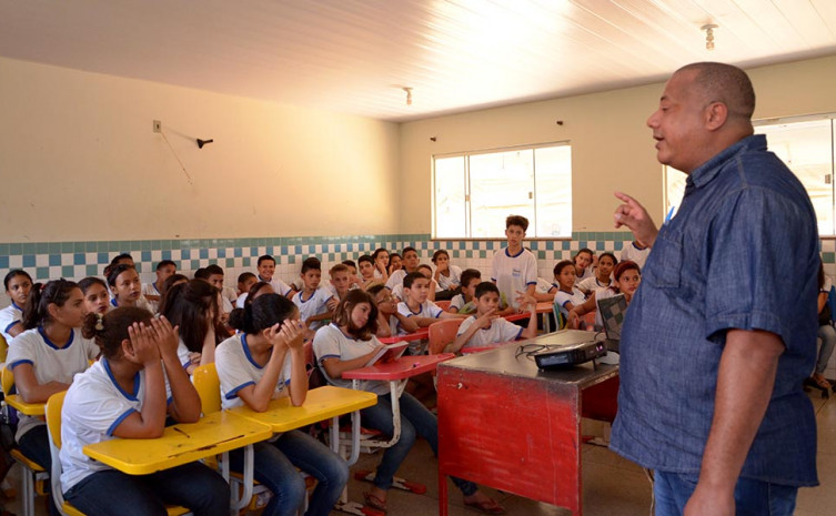 A ação teve a participação de Agentes de Trânsito do Detran, pedagogas da gerência de Educação para o Trânsito, além de professores e coordenadores