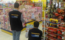 Pesquisa do Procon orienta consumidor para compra de presentes no Dia das Crianças