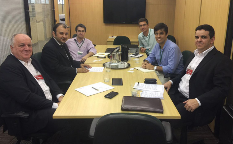 No encontro, os gestores tocantinenses apresentaram, ao BNDES propostas para avançar nos serviços de saneamento do Estado.