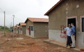 Mais 60 casas do programa Minha Casa Minha Vida são entregues em Taguatinga e Lavandeira
