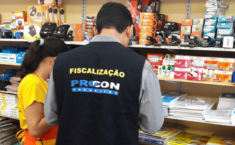 Objetivo da pesquisa é fornecer ao consumidor uma amostra das diferenças de preços que ele pode encontrar no mercado de material escolar, chamando a atenção para a necessidade da comparação antes da compra