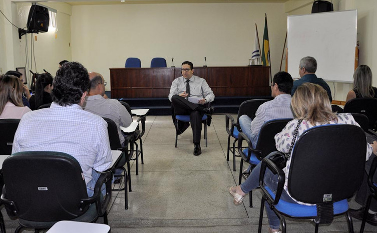 Administração propõe novo método de trabalho com a comissão do Plansaúde