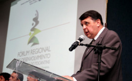 Governo apresenta projeto de desenvolvimento regional em evento que reuniu prefeitos tocantinenses