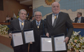 Tribunal de Contas homenageia autoridades que ajudaram a desenvolver o Tocantins