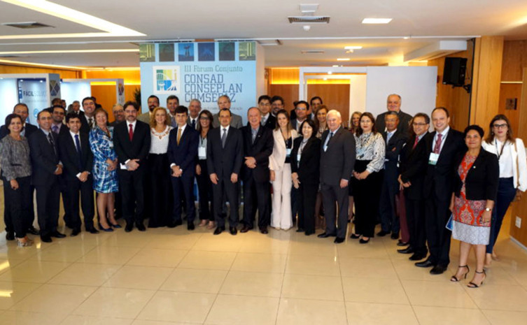 Membros discutem agenda comum que inclui a situação fiscal e financeira dos Estados e suas possíveis consequências