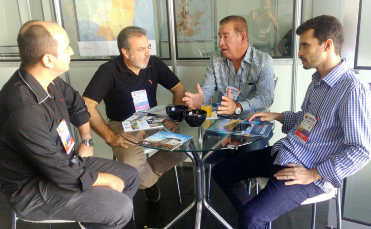 Equipe da Seden recebe o presidente do Sebrae e Faciet no estande do Tocantins na Agrishow