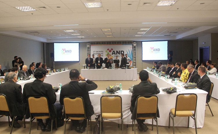 Adesão se deu por meio da assinatura do Termo de Compromisso com a Associação Nacional dos Detrans, em Brasília