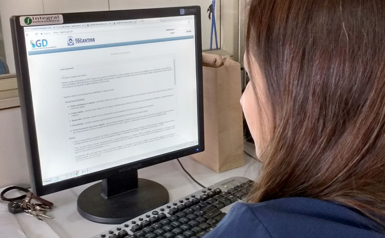 Em 2012 foi adotado, como solução tecnológica, o Sistema de Gestão de Documentos (SGD), em todos os órgãos e entidades da esfera estadual