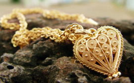 Joias de Natividade são destaques nos acessórios de personagens da novela O Outro Lado do Paraíso