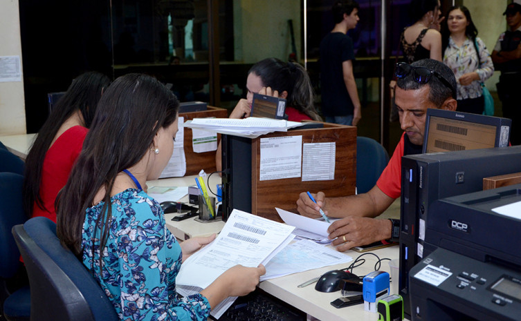 Para fazer solicitação, o candidato deverá preencher um formulário próprio que será fornecido pelo Detran