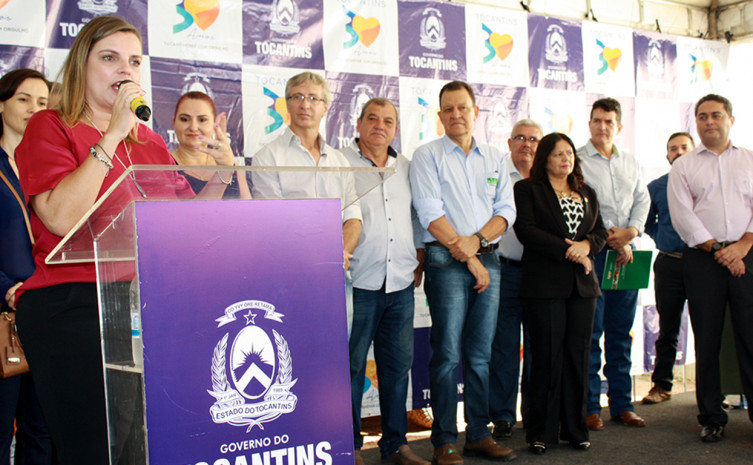 A vice-governadora Claudia Lelis destacou a importância da extensão rural para o desenvolvimento da agricultura no Tocantins