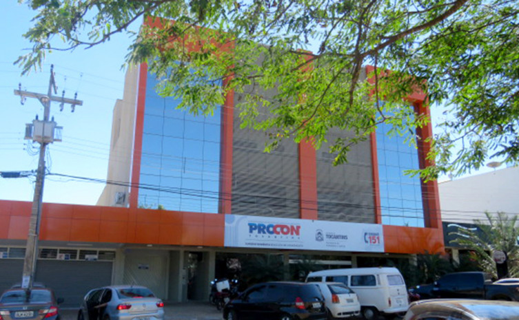 O consumidor que se sentir lesado deve denunciar  por meio do Disque Procon 151