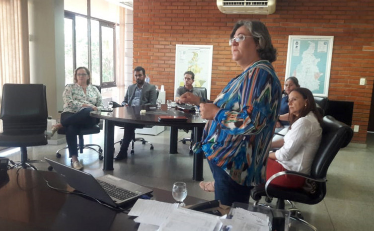   Durante o encontro foi proposto o uso do software livre QGIS  que permite a visualização, edição e análise de dados georreferenciados