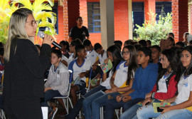 Procon orienta estudantes de Guaraí sobre direitos e deveres do consumidor