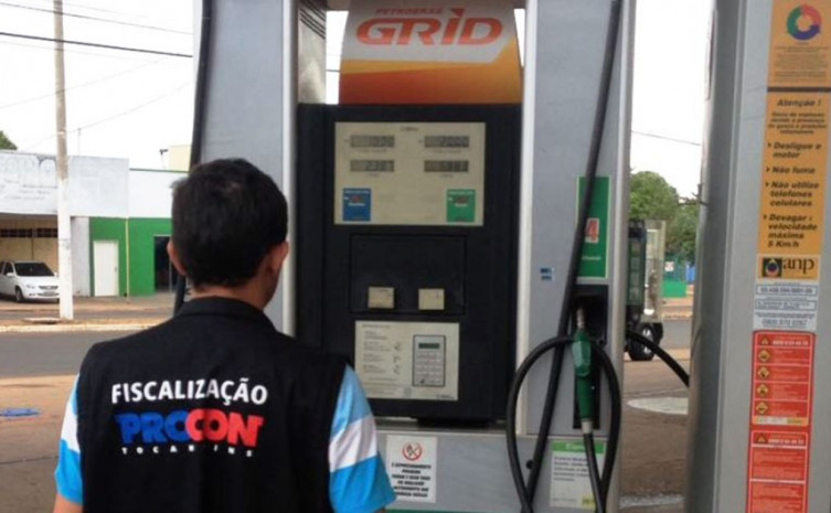 Mais de 20 postos de gasolina  foram notificados  entre os dias 26 e 31 de outubro