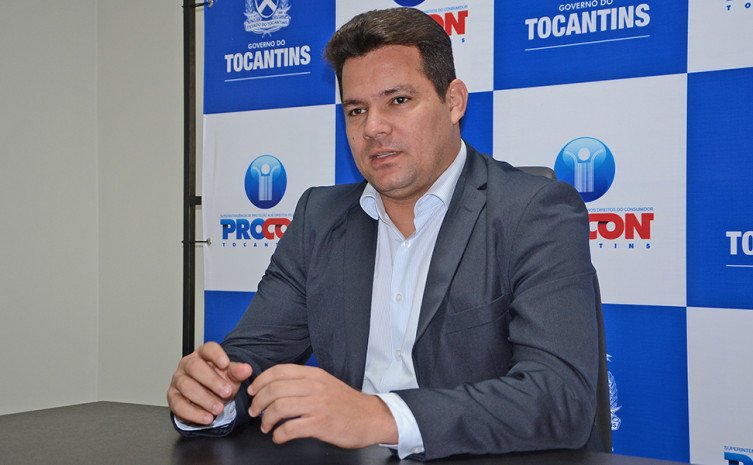O superintendente do Procon, Walter Viana, explica que o consumidor precisa ter ciência de que a antecipação do IR é uma modalidade de crédito, que incide taxas, juros, impostos e tarifas bancárias