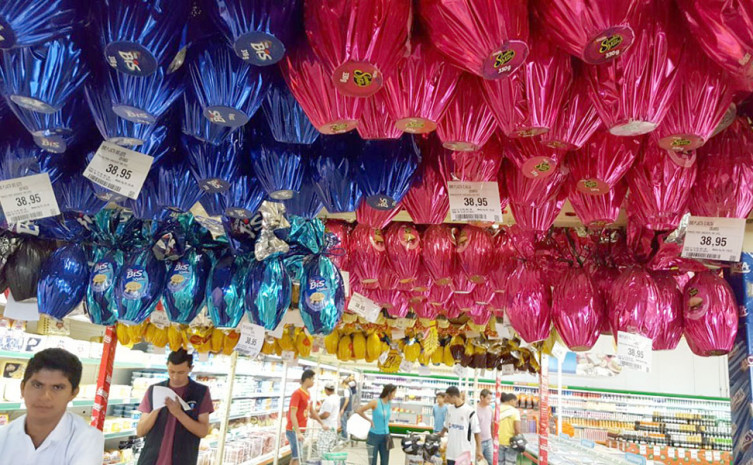 Ovos de Páscoa devem ficar longe de itens ou artigos de limpeza e de fontes de calor