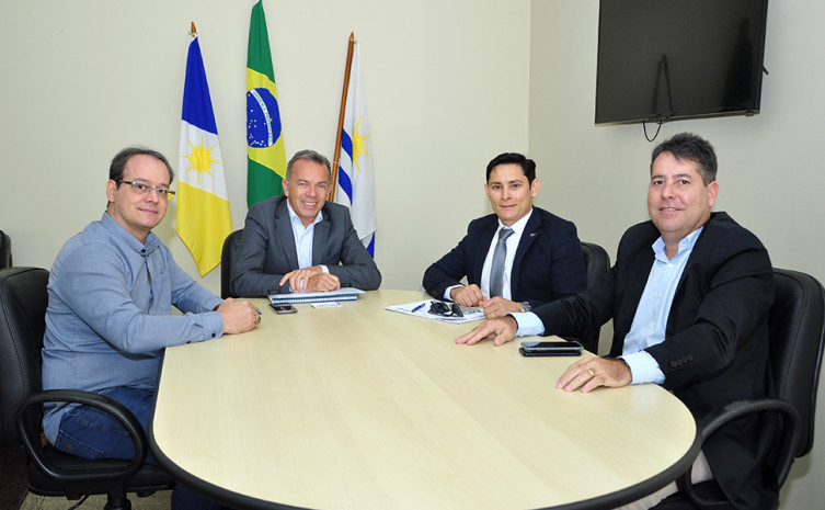 Secretário recebe Conselheiros do CRA e CFA, na Secad, em Palmas