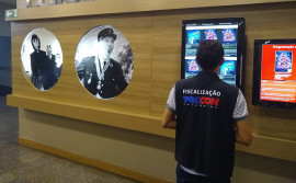 Procon autua cinemas de Palmas por cobrança de taxa de conveniência