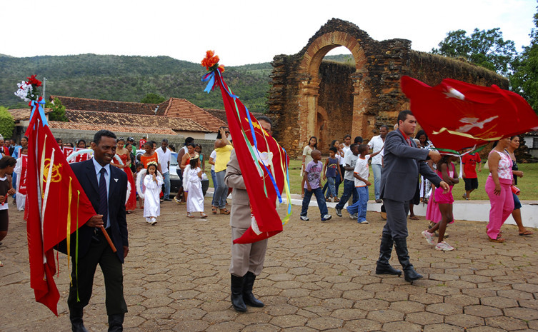 Folia do Espírito Santo é um evento cultural e religioso de Natividade