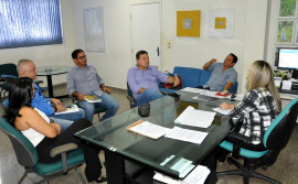 Agricultura busca parcerias para beneficiar pequenos produtores rurais