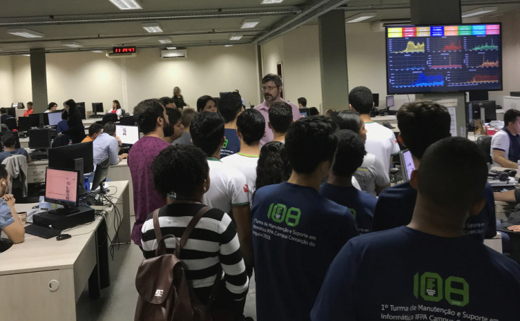 Visita dos alunos do IFPA as áreas de atuação da Agência de Tecnologia