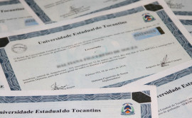 Unitins realiza diplomação de 93 remanescentes de faculdade extinta de Dianópolis