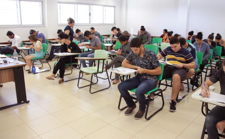 O certame ofereceu 144 vagas para preenchimento por meio das provas do Vestibular e quase mil candidatos concorreram