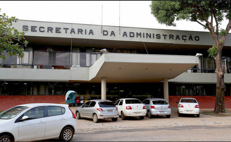 Neste primeiro semestre, apenas na Secad, o uso compartilhado de espaço de prédios próprios e cedido representou uma redução  de 22% no gastos com aluguel
