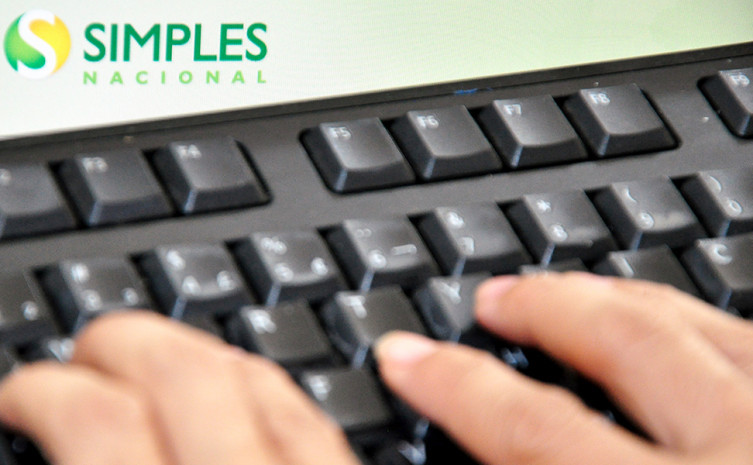 Em 30 dias, após inscrição, a empresa deve optar pelo Simples Nacional